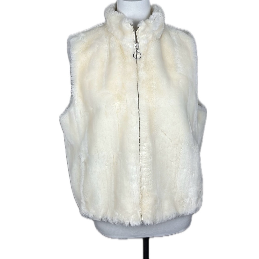 Ann Taylor Loft Petite Faux Fur Ivory Zip Vest XLP Plush Old Money Quiet Luxury